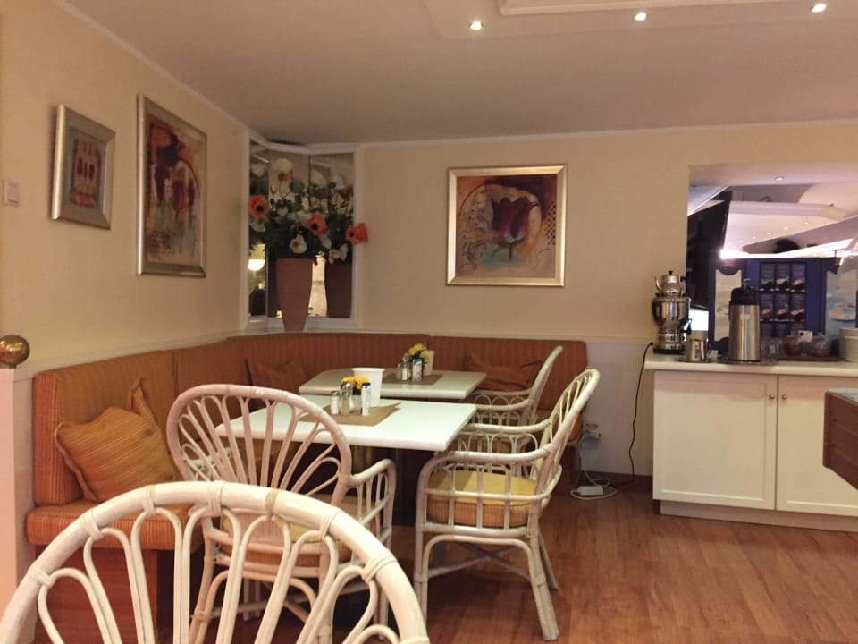 Restaurant Trip Inn Hotel Ariane