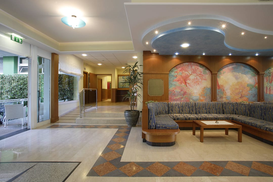 Rampe di accesso hall Hotel Svezia Scandinavia