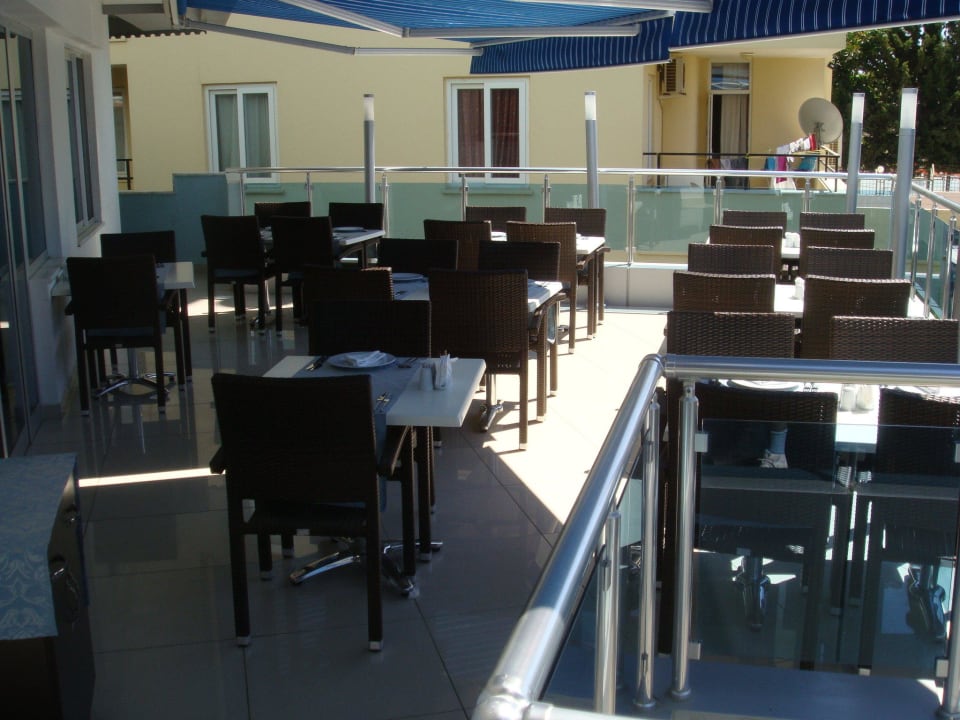 Restaurrant Außenbereich Blue Diamond Alya