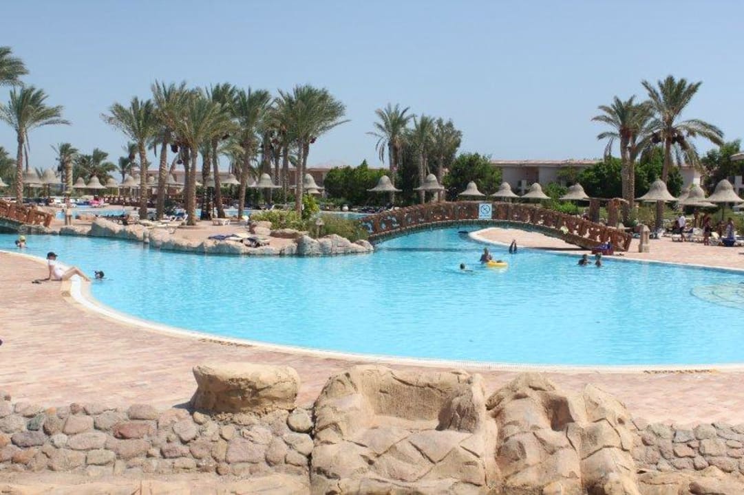 Basen Parrotel Beach Resort