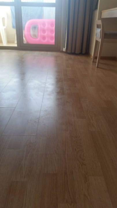 Unsaubere Boden tag täglich Side Breeze Hotel