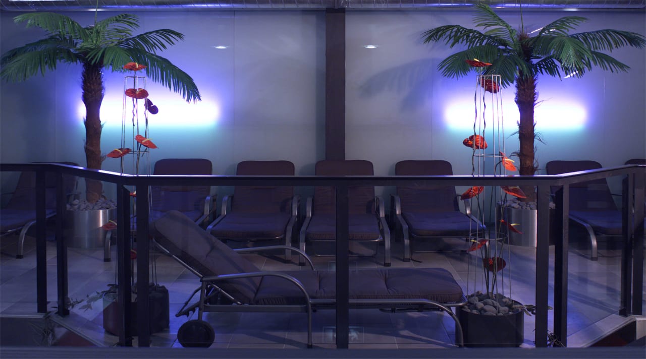 Ruhebereich All In Red Thermenhotel