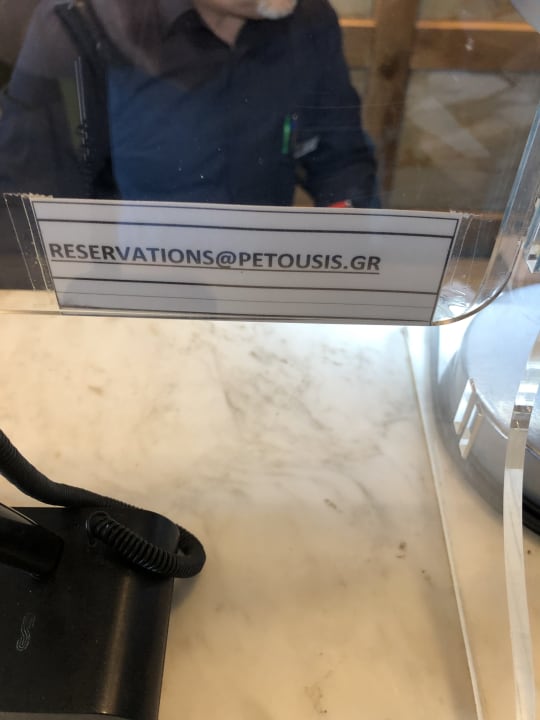 Lobby Petousis Hotel & Suites