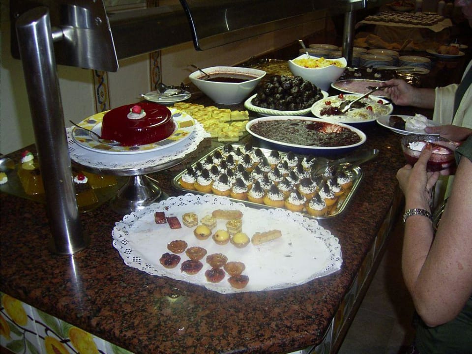 Dessertangebot beim Abendessen Fuerteventura Princess