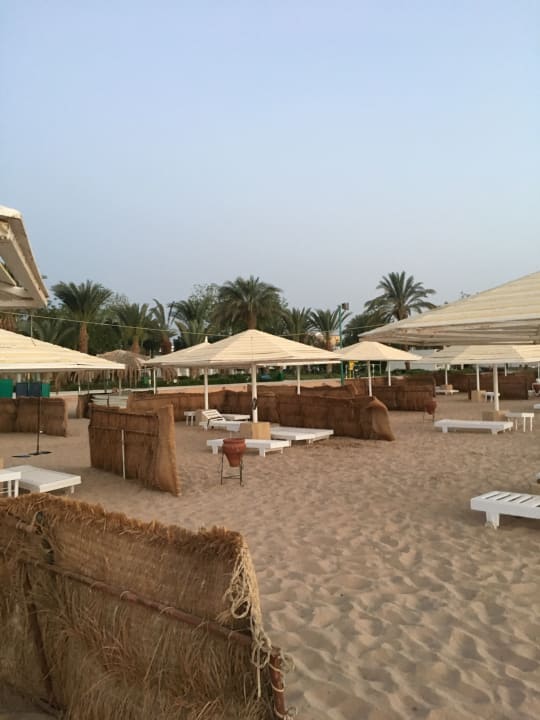 Strand Menaville Safaga