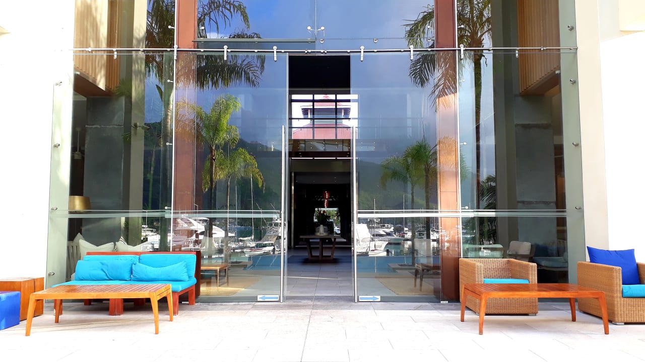 Lobby Eden Bleu Hotel