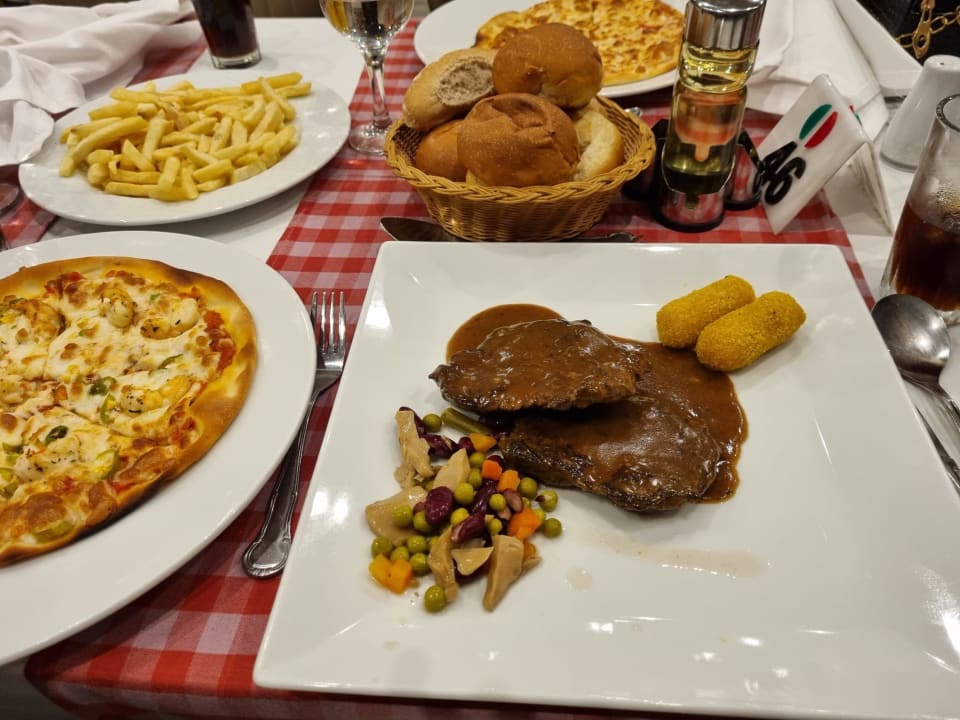 Gastro Titanic Beach Spa & Aqua Park