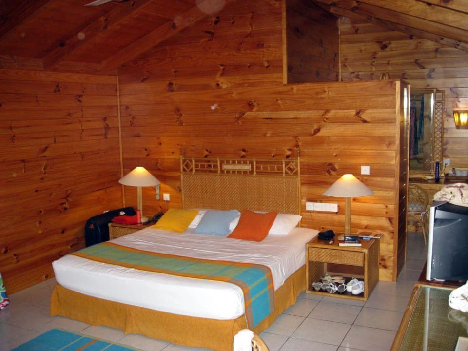 Landvilla 211 Meeru Maldives Resort Island