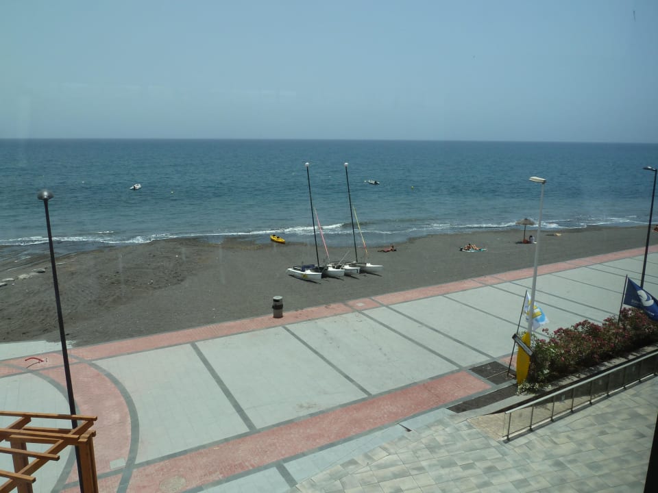 Strand mit Sonnenschirm R2 Romantic Fantasia Suites - Adults only