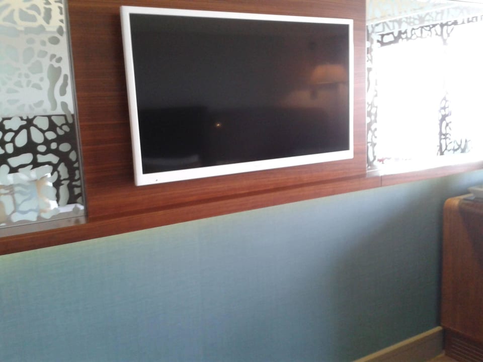 Flach TV Hotel Grand Side