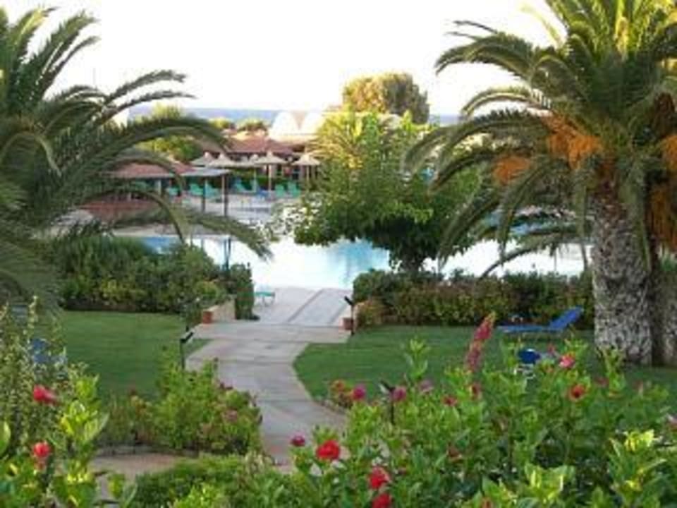 Aussenanlage Anissa Beach Anissa Beach & Village