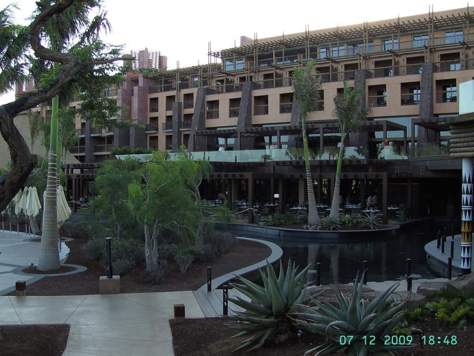 Alles recht finster Lopesan Baobab Resort