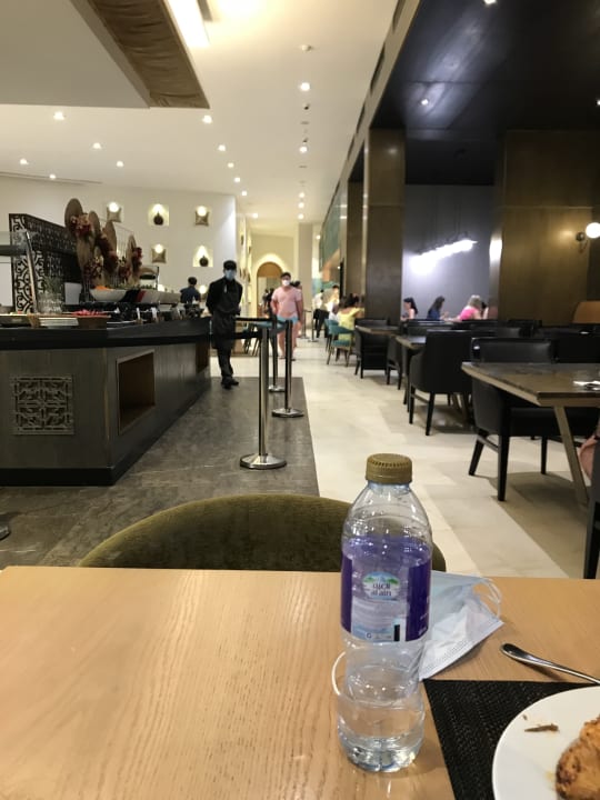 Gastro DoubleTree by Hilton Resort & Spa Marjan Island