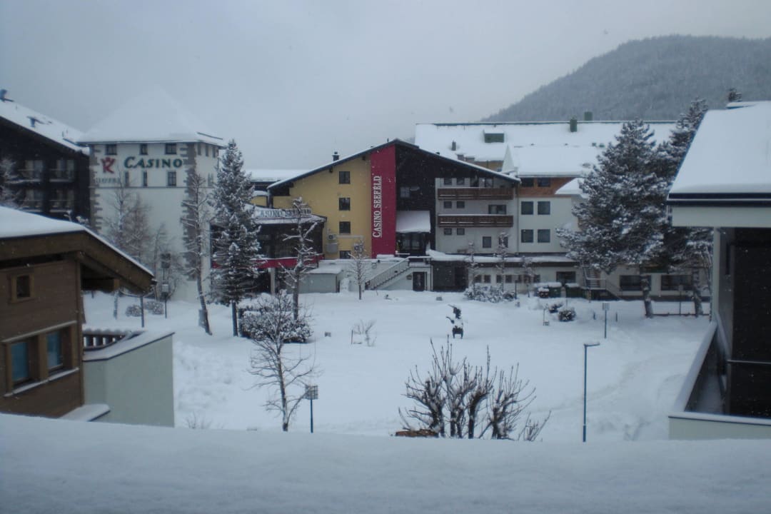 Morgens früh, es hat viel geschneit Hotel Central