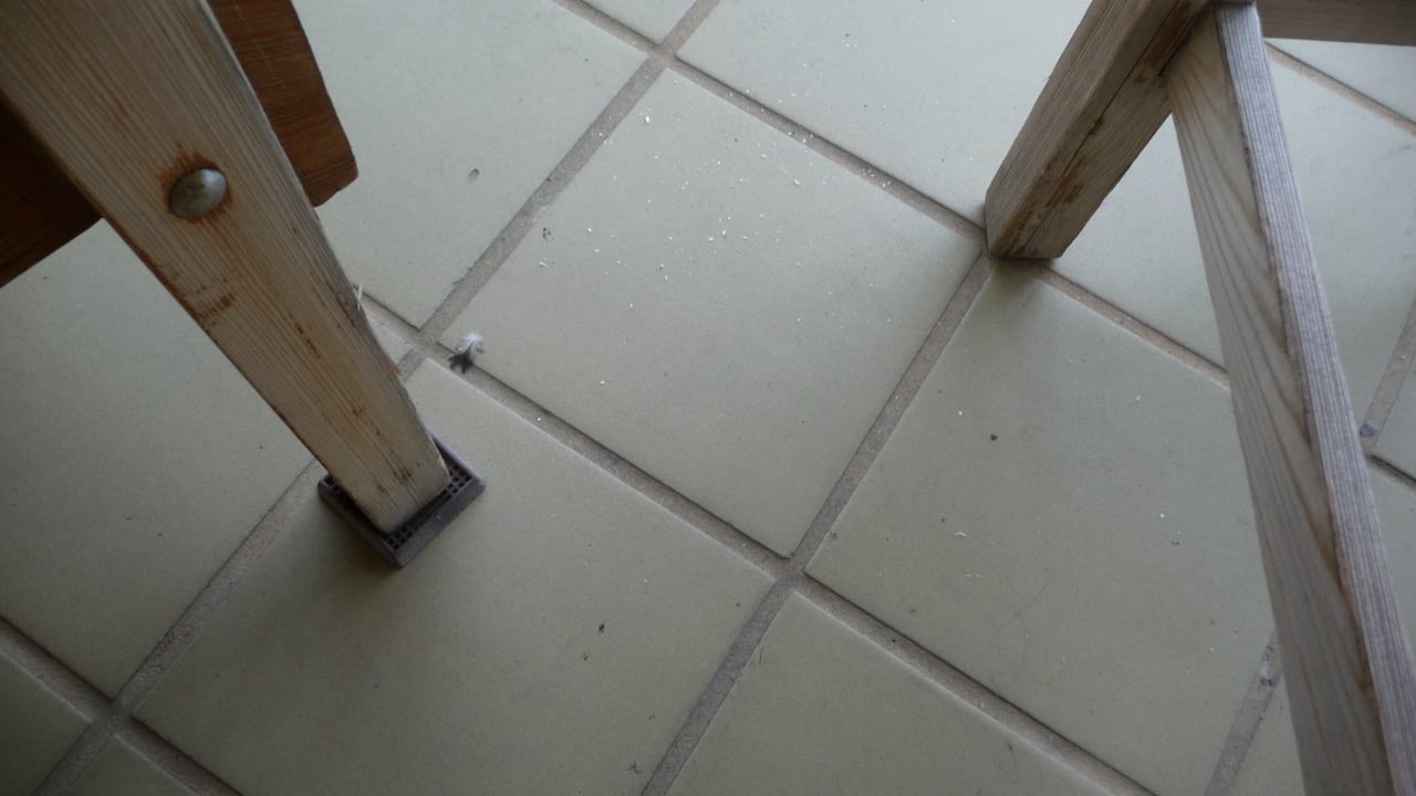 Stuhl und Taubenkot Balkon Hotel Ocean Key Resort & Spa