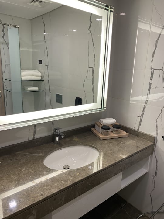 Zimmer voco Dubai The Palm by IHG