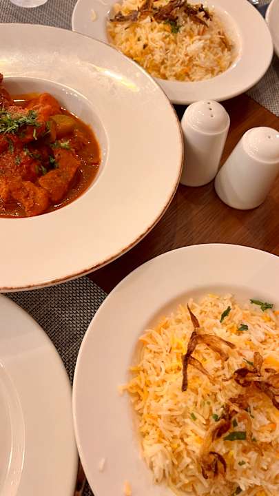 Gastro Maani Muscat Hotel & Suites