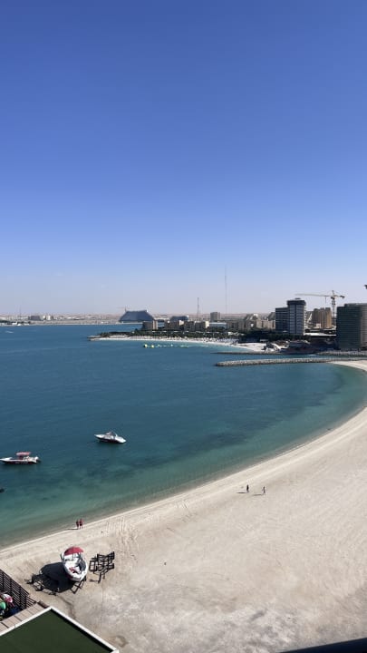 Strand Hampton by Hilton Marjan Island