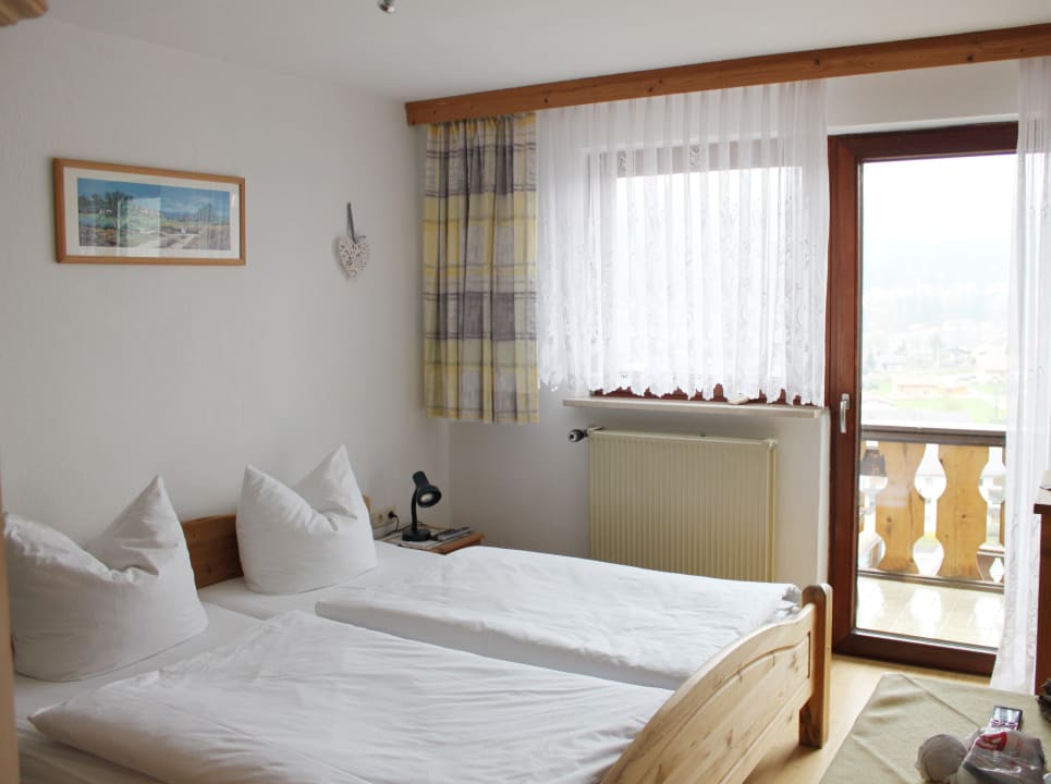 Doppelzimmer mit großem Balkon Hotel Schwalbennestl