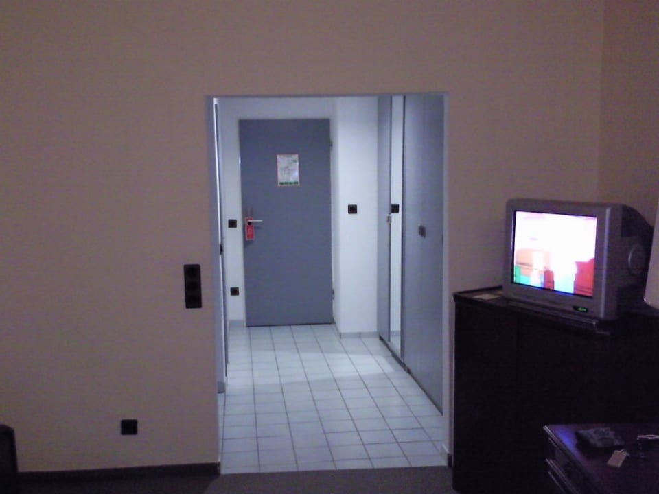 Eingangsbereich Zimmer Hotel Am Triller