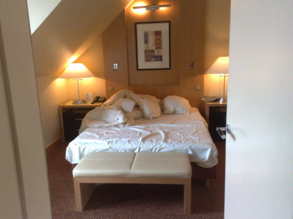 Bett Deluxe Suite Hotel Le Méridien München