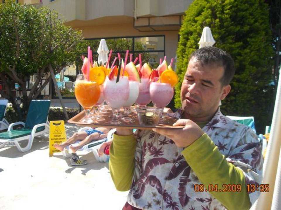 Fruchtcoktails Grand Seker Hotel