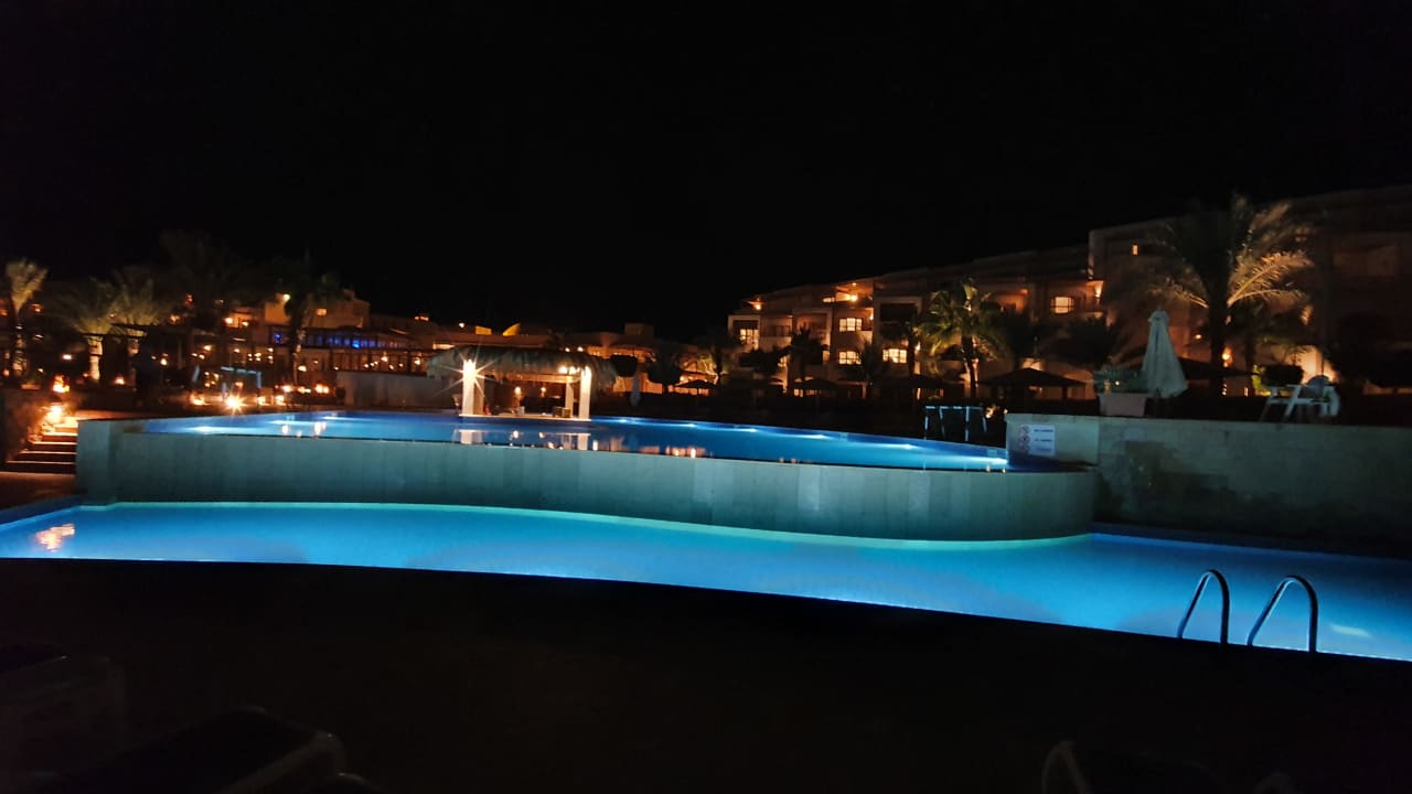 Pool Fort Arabesque Resort, Spa & Villas