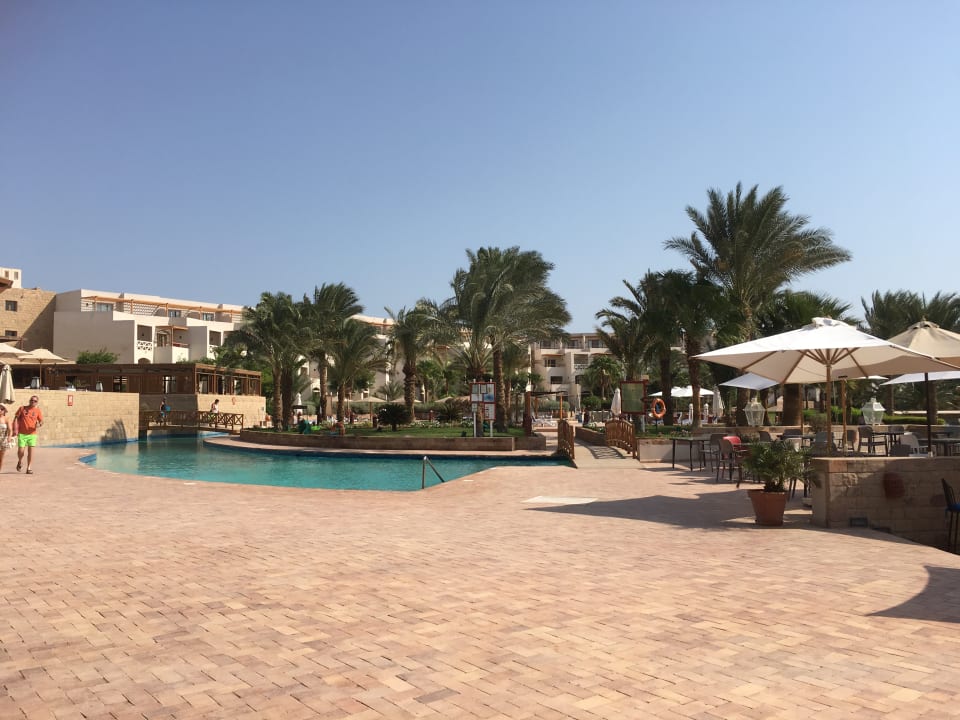 Pool Fort Arabesque Resort, Spa & Villas