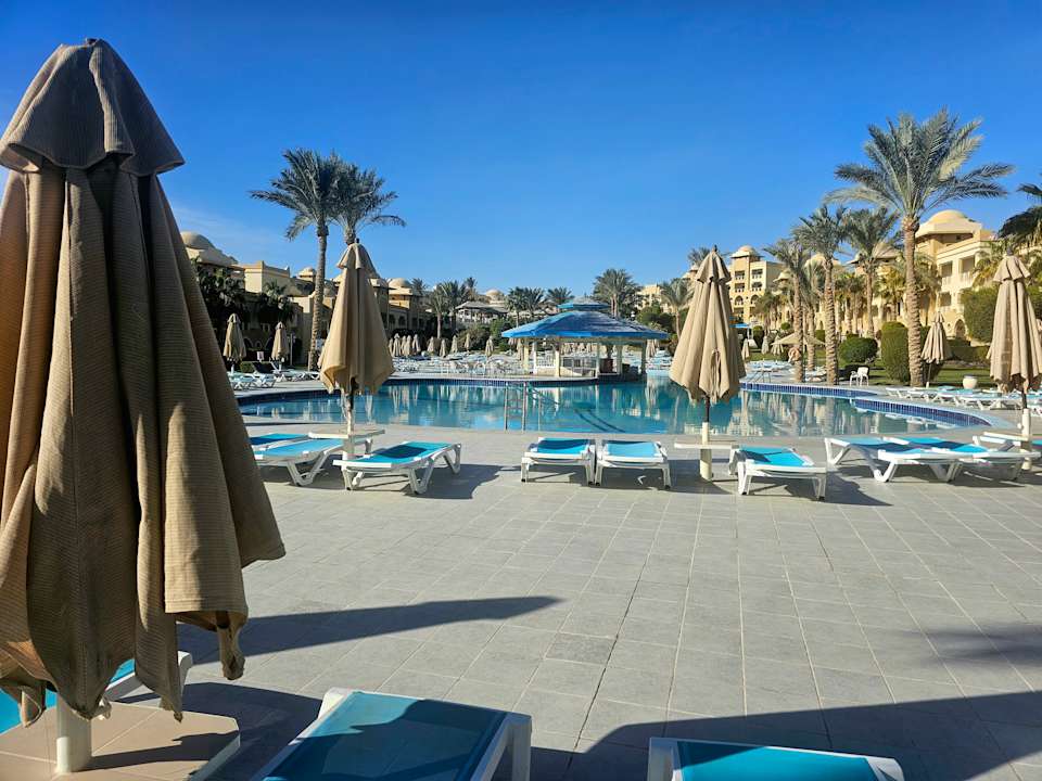 Pool Serenity Alpha Beach