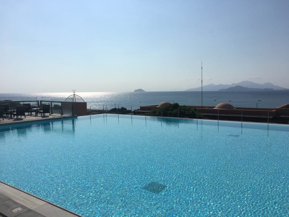 Pool Atlantica Belvedere Resort