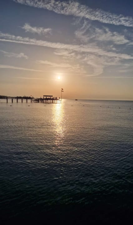 Strand Royal Wings Hotel