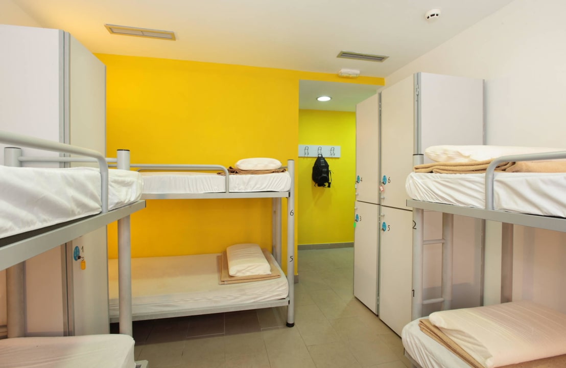 6 person dorm Center Valencia Hostel