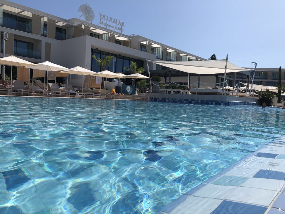 Pool Marea Suites Valamar Collection