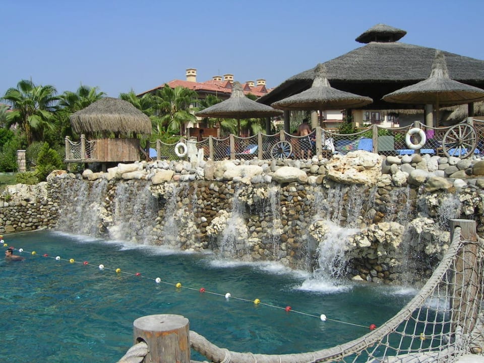 Wellenbecken Club Grand Side