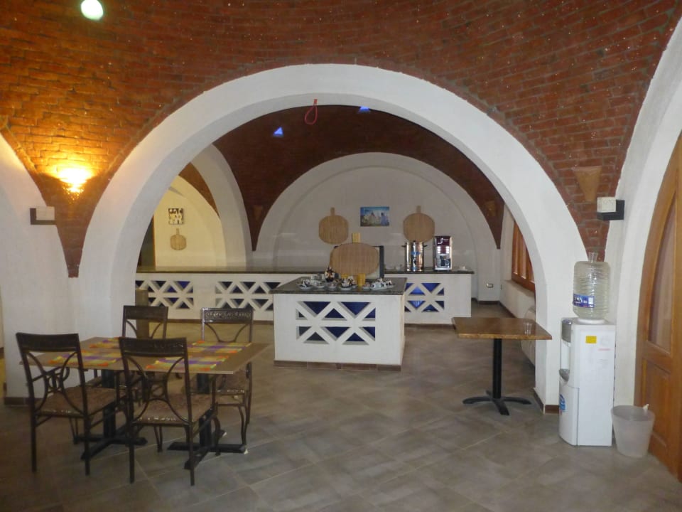 Buffetfläche und Station Kaffee/Tee/Wasser Beach Safari Nubian Resort