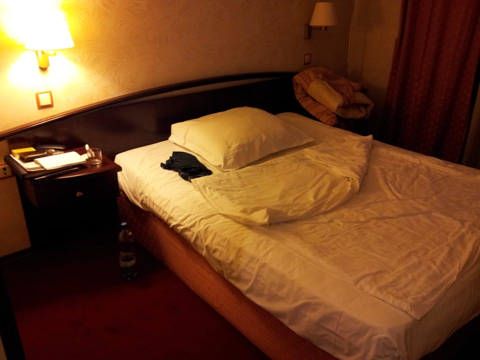 Praktisch Doppelbett Capitol Hotel