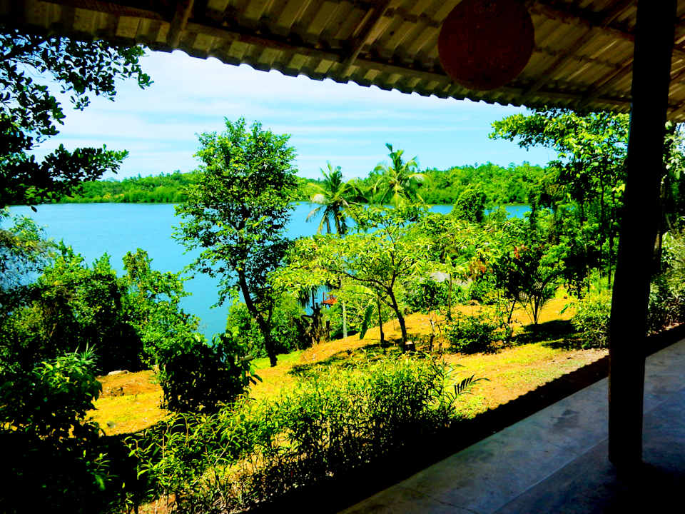 Außenansicht Resort Kadolana Eco Village