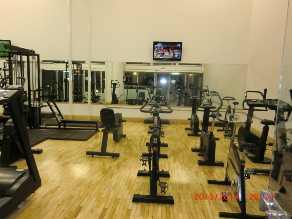 Sportram mit 2 TV's Bull Astoria