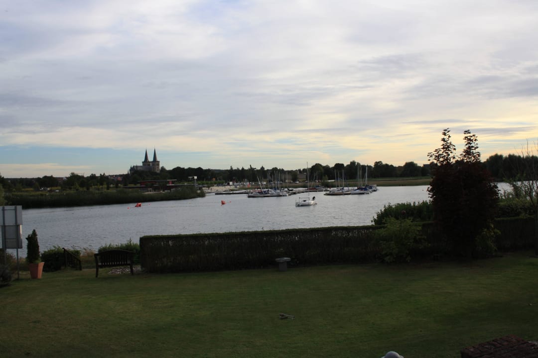 Blick auf Dom Gästehaus Am See