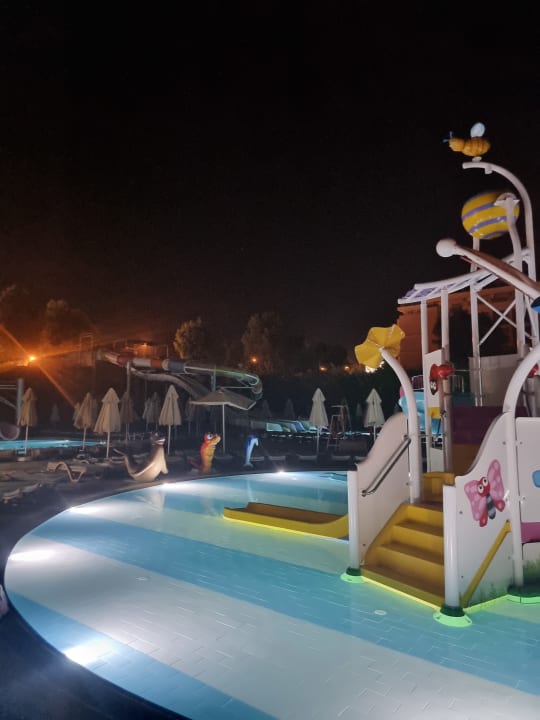 Pool Hotel Royal Garden Beach