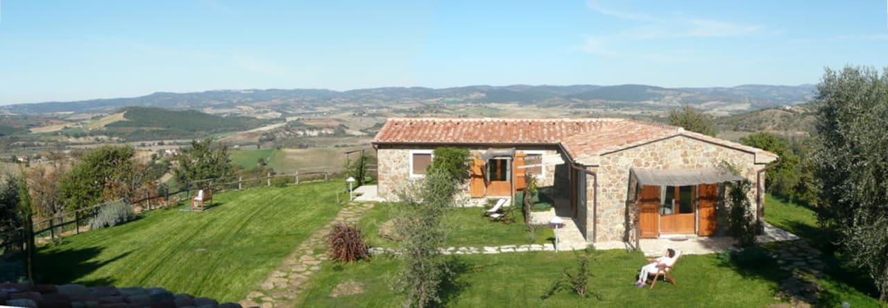 Panorama dall'Argentario al Monte Amiata Agriturismo Montarlese Eco-Lodges