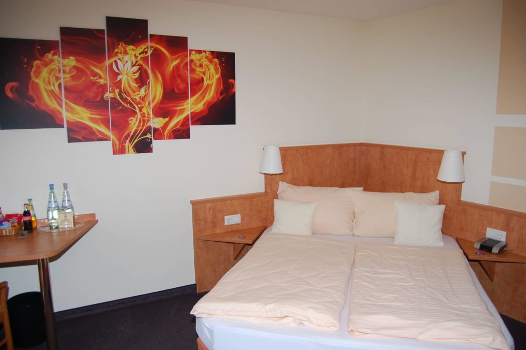 Zimmer 1 mit Garten und Schloßblick Landgasthof Jägerstübchen