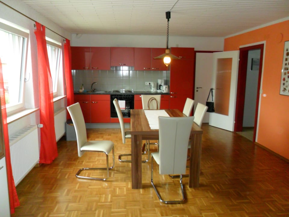 Ess-/ Wohnbereich Ferienwohnung Würfel
