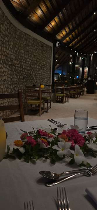 Gastro Kuredu Island Resort & Spa