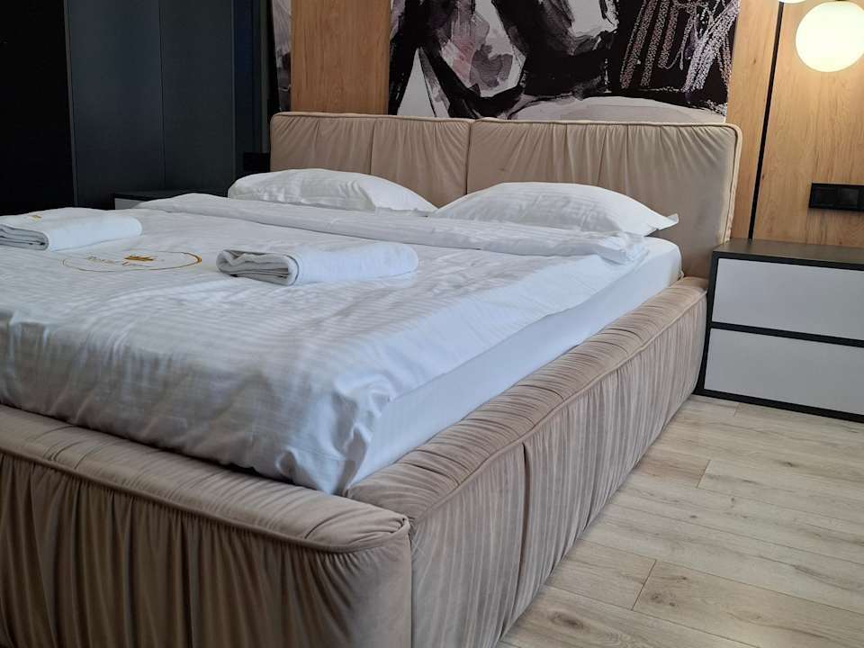 Zimmer Royal romantic apartment with bathtub