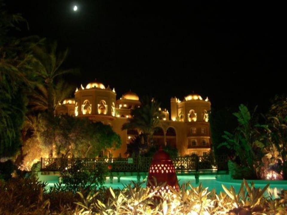 Blick auf den Makadi Palace von Juniorsuiteterrasse Grand Makadi