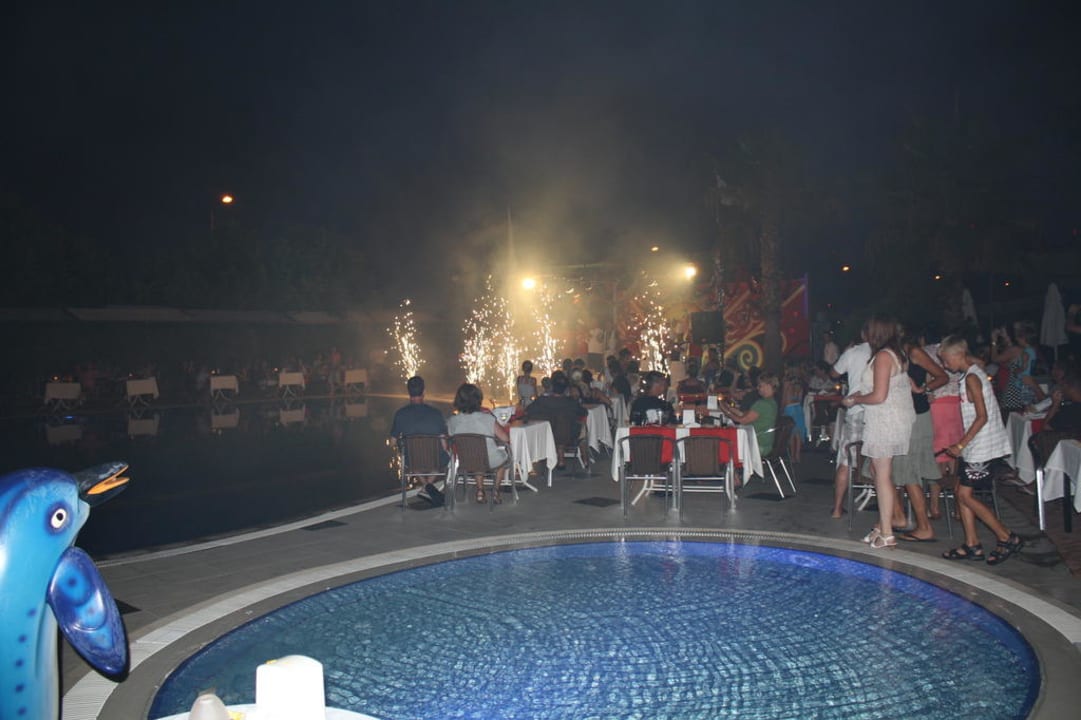 Galaabend Hane Family Resort