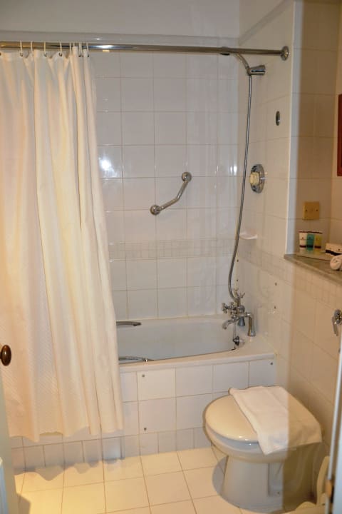 Badezimmer The Phoenicia Malta