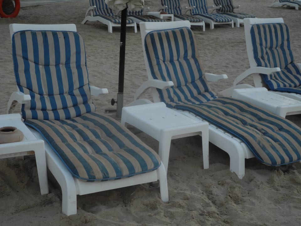 Zustand der Liegestühle Rixos Al Mairid Ras Al Khaimah