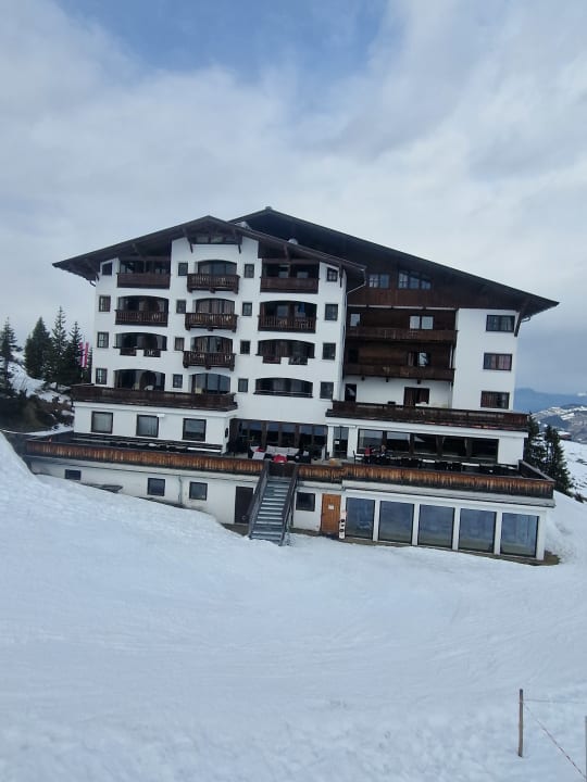 Außenansicht Hotel Ehrenbachhöhe